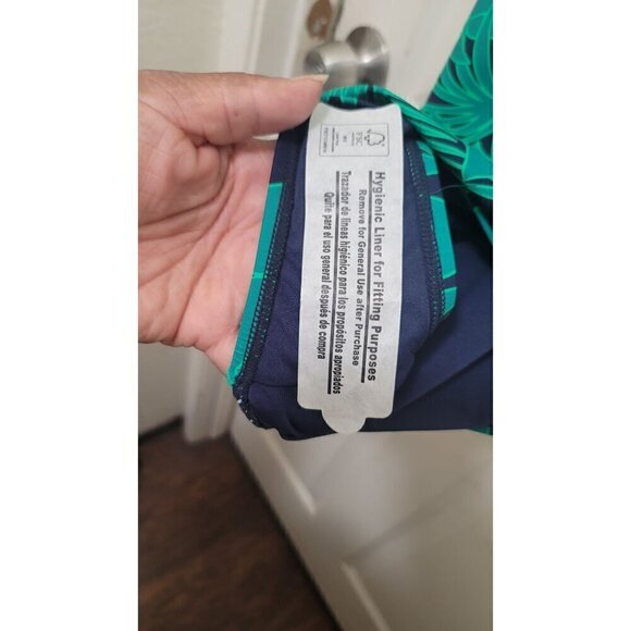 NEW LANDS END WOMEN ONE PIECE SWIMSUIT GREEN/BLUE LEAPS PRINT REMOVABLE CUP SIZE - Picture 7 of 7